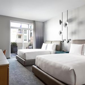 Camera con letto queen size